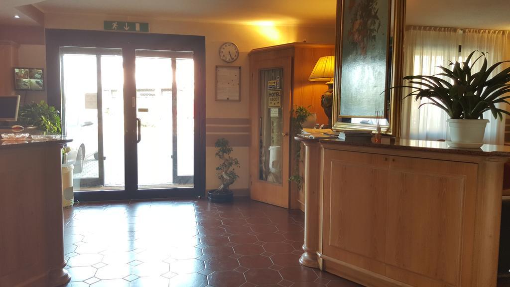 Hotel Ascot Binasco Εξωτερικό φωτογραφία