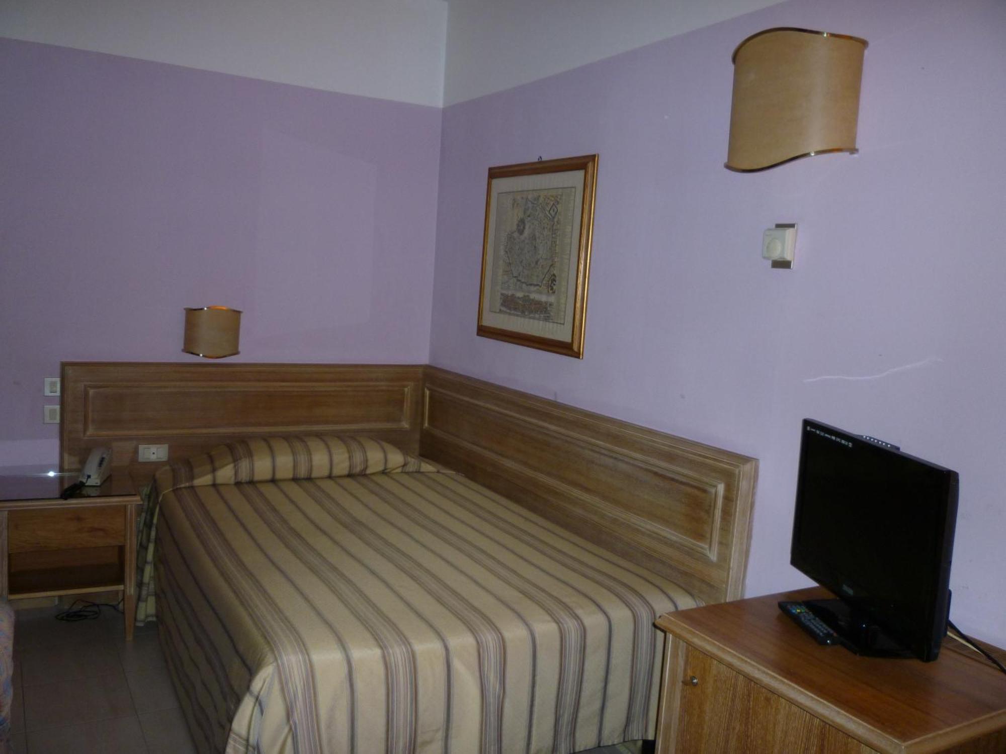 Hotel Ascot Binasco Εξωτερικό φωτογραφία