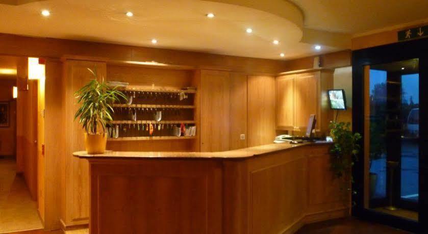 Hotel Ascot Binasco Εξωτερικό φωτογραφία